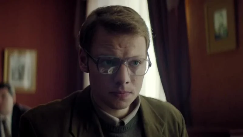 Кадры из сериала Чикатило (2020)
